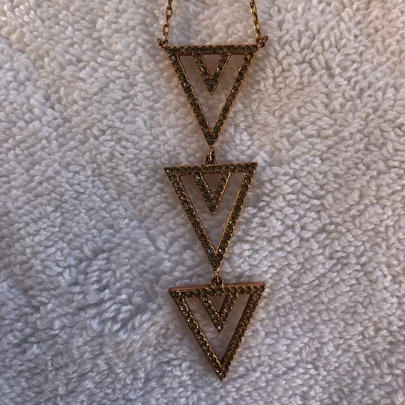 Stella & Dot gold triangle necklace - Picture 2 of 3